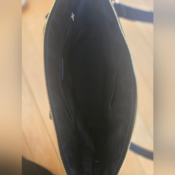 Like New Red Coach Gallery Tote with Black trim - Picture 6 of 6